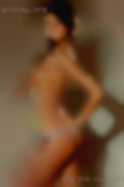 Shy one club swinger moment and crazy/goofy the next near Riverside CA.